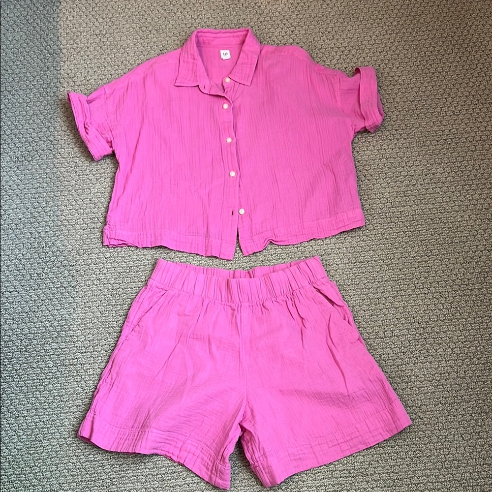 GAP Pink Women's Shorts Set